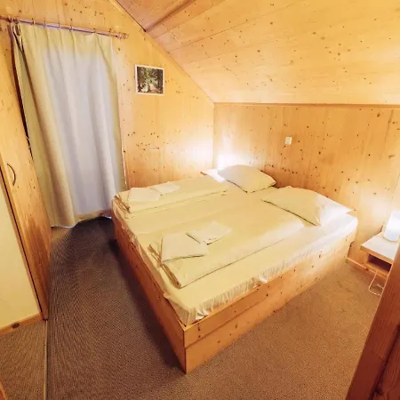 Chalet Woody 10 *